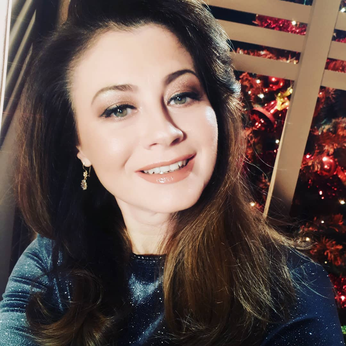 N-ai zice că are 53 de ani! Cum arată Corina Dănilă acum, după o intervenție estetică