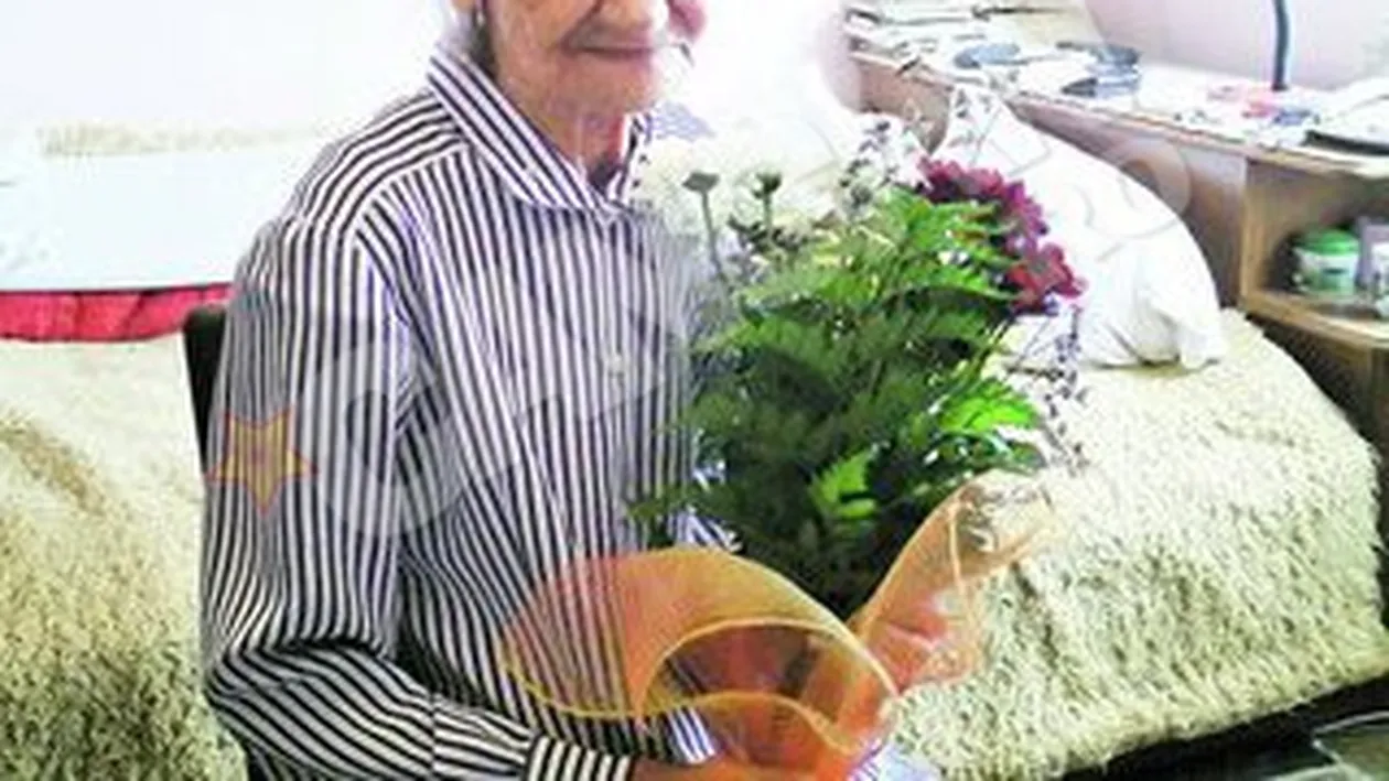 O invatatoare pensionara este inca activa, desi a depasit un secol de viata! Da meditatii la 102 ani