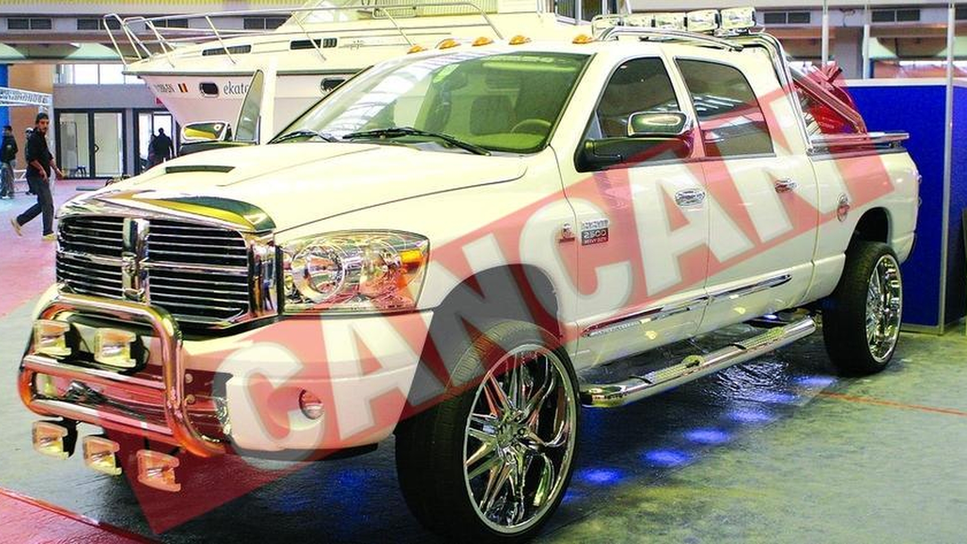 Bentley, de 450.000 de euro, de vanzare la "Luxury Show"