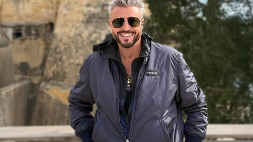 Cătălin Botezatu face lumină după imaginile care au înnebunit fanele: „Oamenii pot să se iubească și în alt fel”
