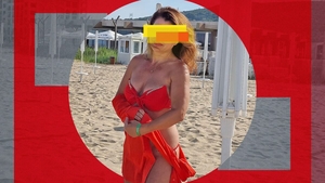 Divorțul a transformat-o! După lacrimi și ședințe la psiholog, o celebră cântăreață a făcut ravagii pe plajă cu noua siluetă: ”Mersul la sală m-a ajutat să-mi eliberez tristețea si furia”