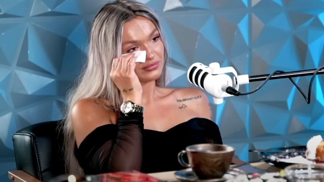 Ella Vișan primește lovitură după lovitură de când a fost dată afară de la Antena Stars! Ce a pățit fosta concurentă de la Insula Iubirii