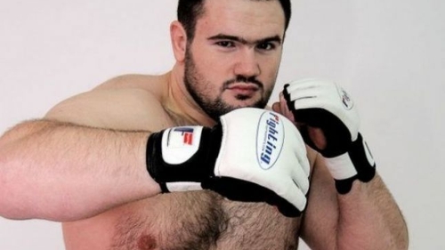 Fostul luptător de MMA „Ursul Carpatin“ se plânge de închisorile din Marea Britanie: „E ca la nebuni frate! Nu pot să mă odihnesc”