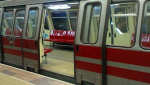 Statiile de metrou Jiului si Parc Bazilescu se deschid maine