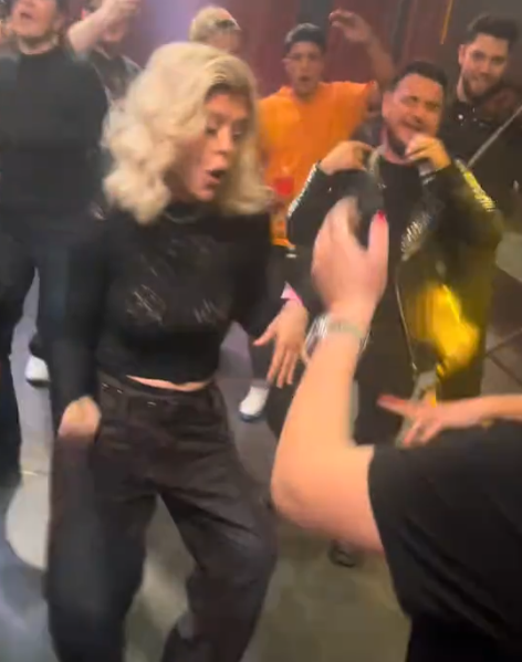 Loredana s-a ”rupt” pe manelele lui Sorin Copilul de Aur. Imaginile care au devenit virale