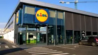 Un cumpărător a fost arestat la Lidl, după ce a atins cu degetele pline de salivă mai :O Continuarea întrece orice imaginație