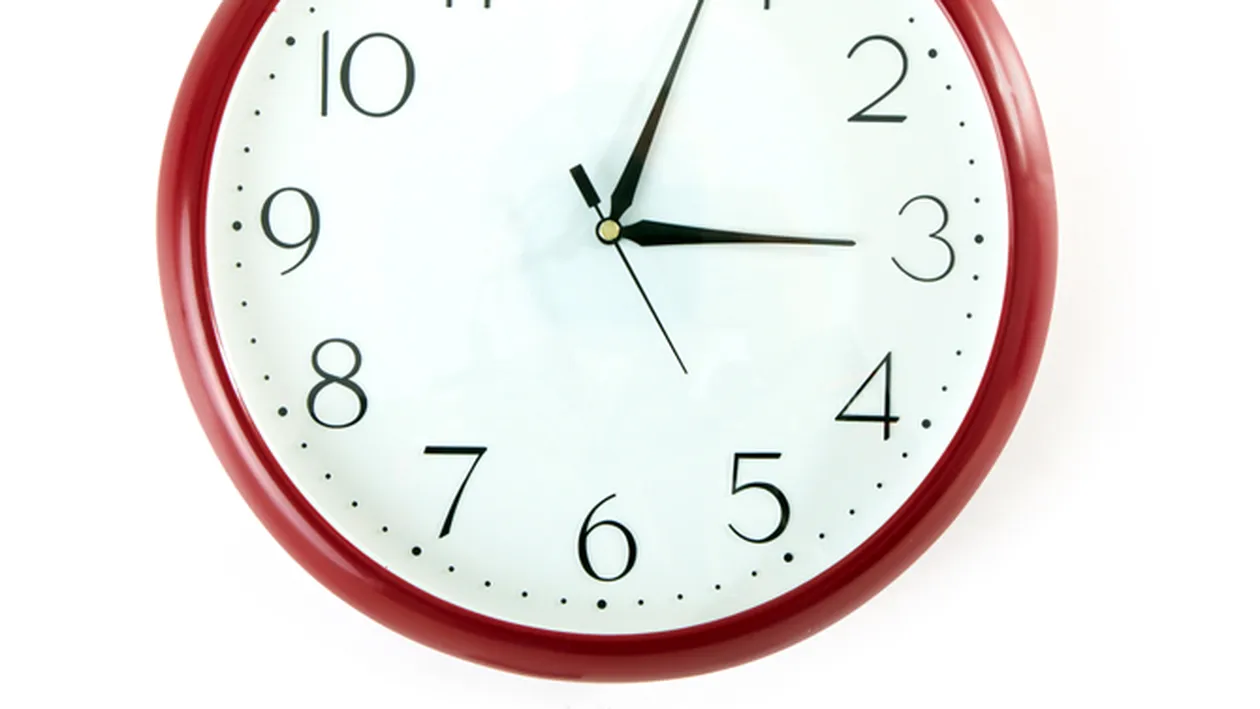 ATENTIE! In aceasta noapte se trece la ora de vara! Ora 03:00 devine ora 04:00