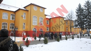 Scoala de spioni, dotata cu crama!
