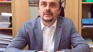 A murit „consilierul copiilor“ CĂTĂLIN MĂNOIU, cel care îşi dona inemnizaţia pentru a plăti mesele celor mici
