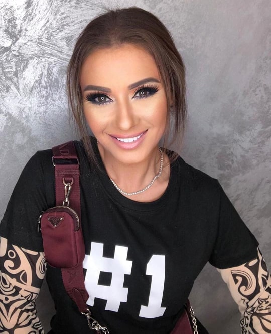 Anamaria Prodan, suspectă de coronavirus?!? A stat lângă unchiul său, depistat pozitiv. Impresara a făcut circ la 112