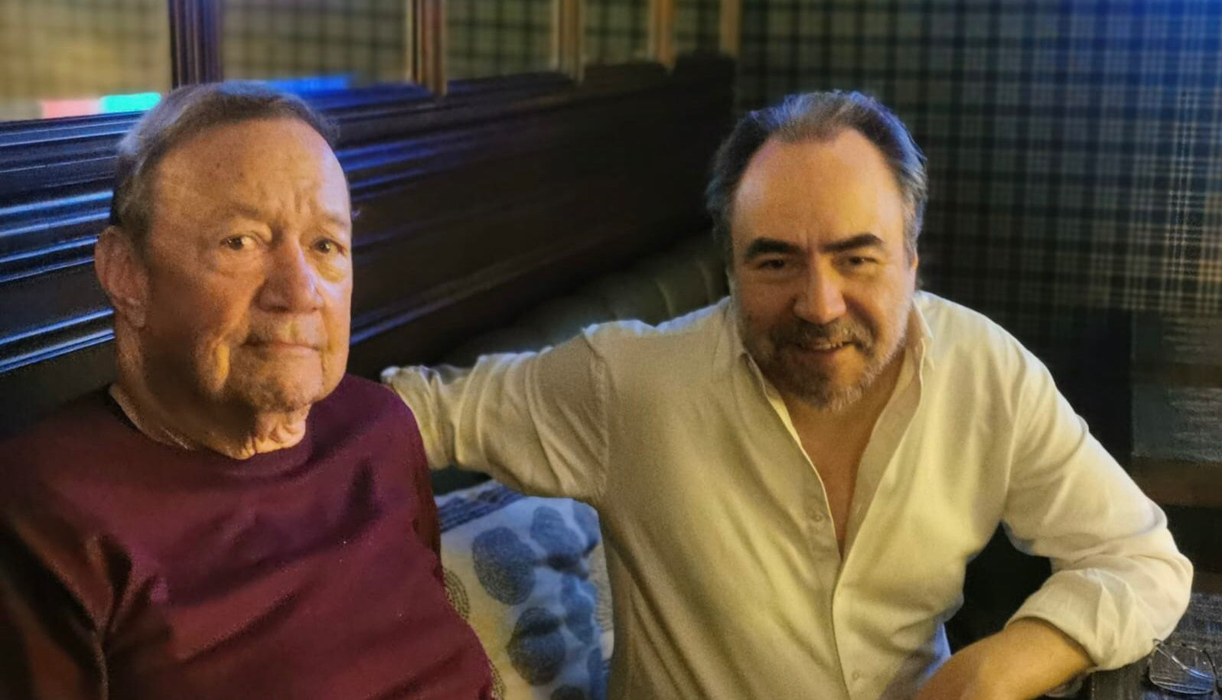 Milton Bearden ș Bobby Păunescu Sursă foto: Arhivă