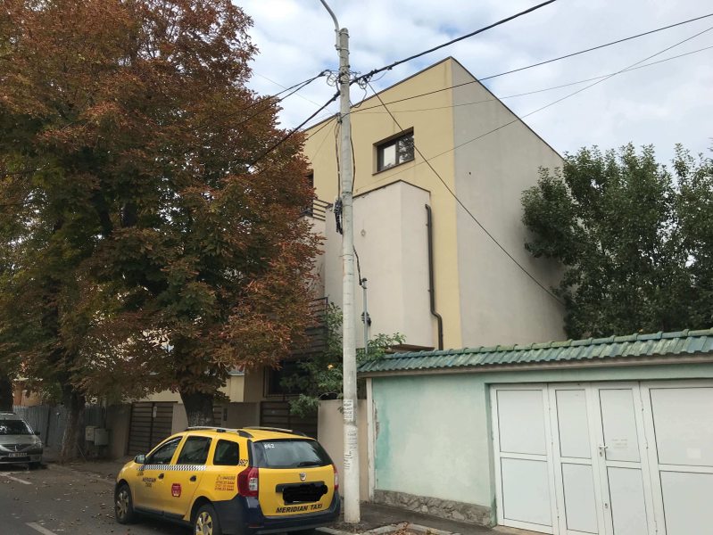 Iată cum arată vila cu două etaje a lui Alexandru Cumpănașu