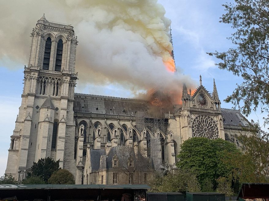 Sâmbătă are loc prima slujbă în Catedrala Notre-Dame după incendiul din aprilie