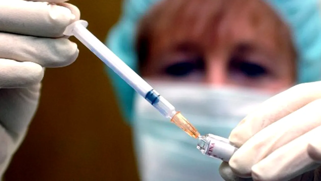 Primele 200.000 de doze de vaccin antigripal, distribuite miercuri direcţiilor de sănătate publică
