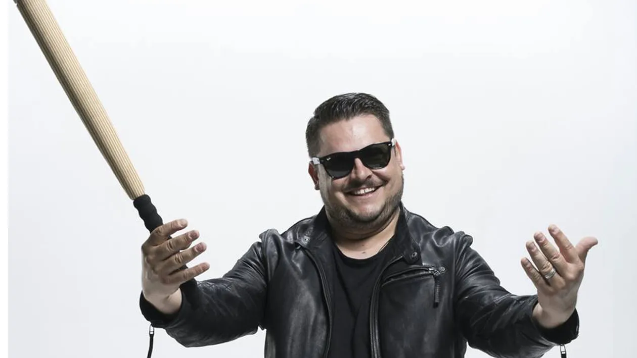 MIHAI BOBONETE, implicat într-un scandal! Fanii l-au atacat dur: ''Donează-ţi tu şi casa şi maşina''