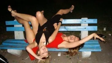 SCANDALOS: Şi-au filmat IUBITELE BETE-MOARTE când se DESTRĂBĂLAU rău de tot VIDEO