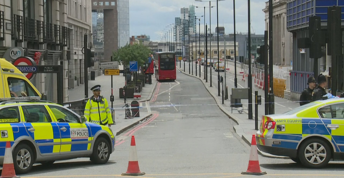 Străzile din Londra, în aceste momente, după atacul terorist care a avut loc cu o noapte în urmă