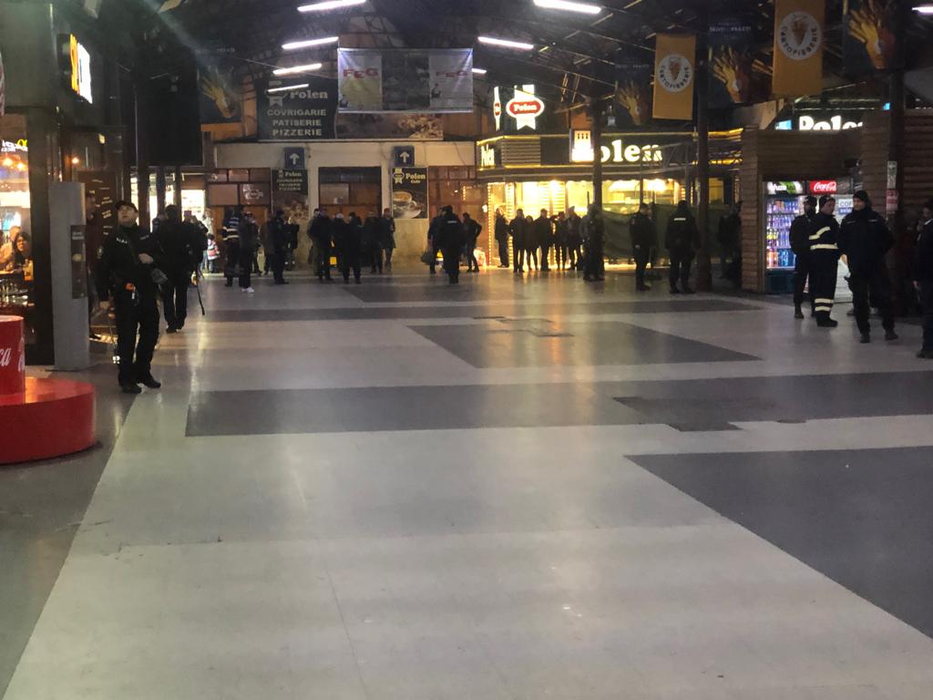 Ultima oră! Alertă cu gaz sarin la Aeroportul Otopeni și Gara de Nord