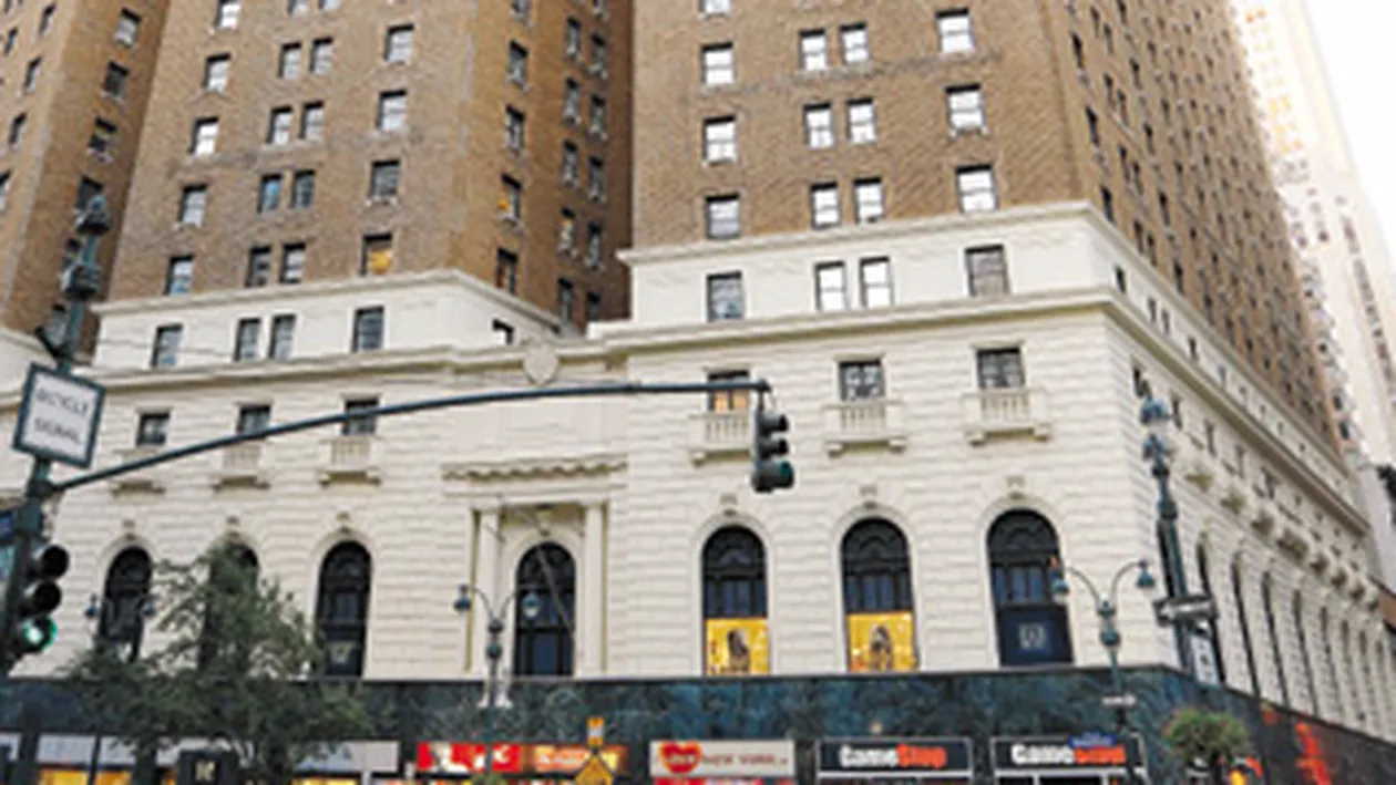 Rupta de beata, a cazut de la etajul 25