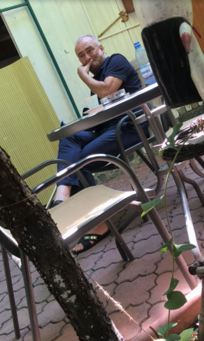 Dumitru Bucșaru a venit la spălătorie în cârje
