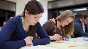 REZULTATE BAC 2014! Află aici primele cifre ale examenului de anul acesta! Vezi cu ce medie promovezi BAC-UL