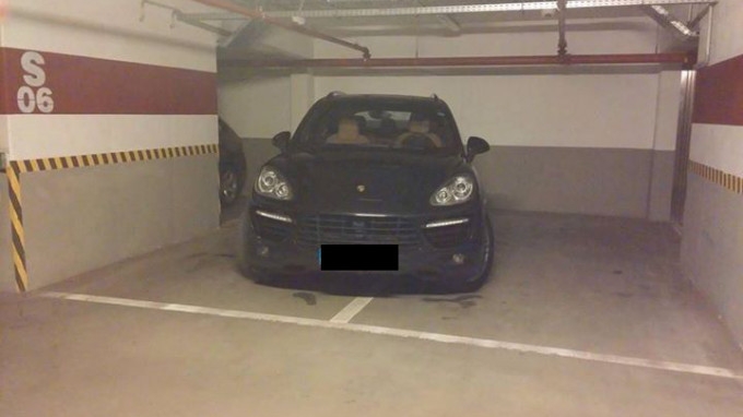 Imaginile astea vor incinge internetul! Cum arata moldoveanca cu “Porsche pa negru” fara sutien!