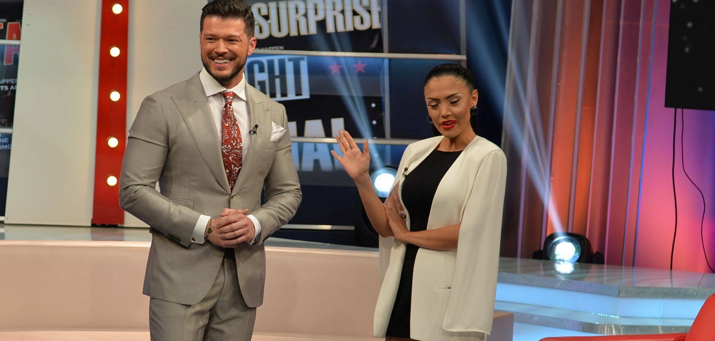 Victor Slav prezintă alături de Andreea Mantea emisiunea "Wowbiz"
