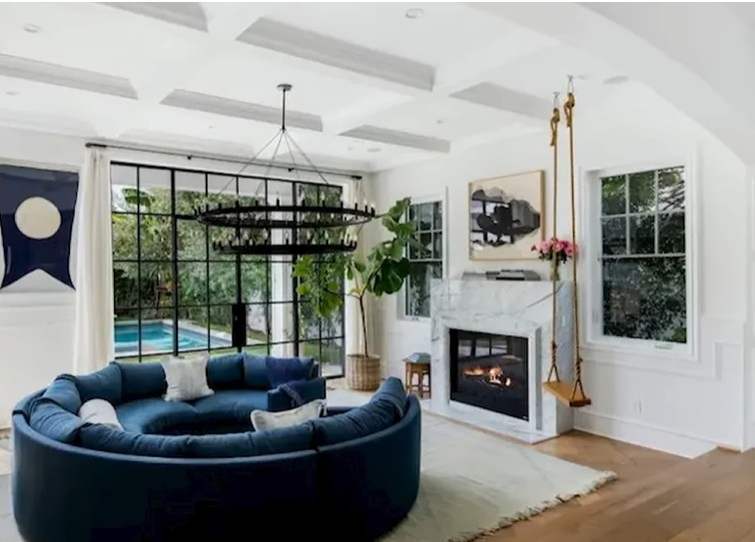 Cum arată vila în care locuiește Margot Robbie. Celebra actriță a optat pentru un design minimalist