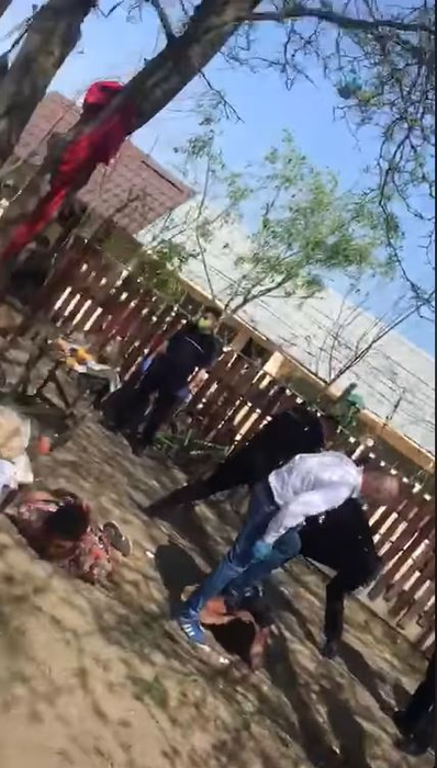 Reacţie halucinantă după ce şeful Poliţiei din Bolintin Vale a bătut cu sălbăticie un tânăr: “Un Spartacus cu epoleţi”. Ulterior, a fost schimbat din funcţie