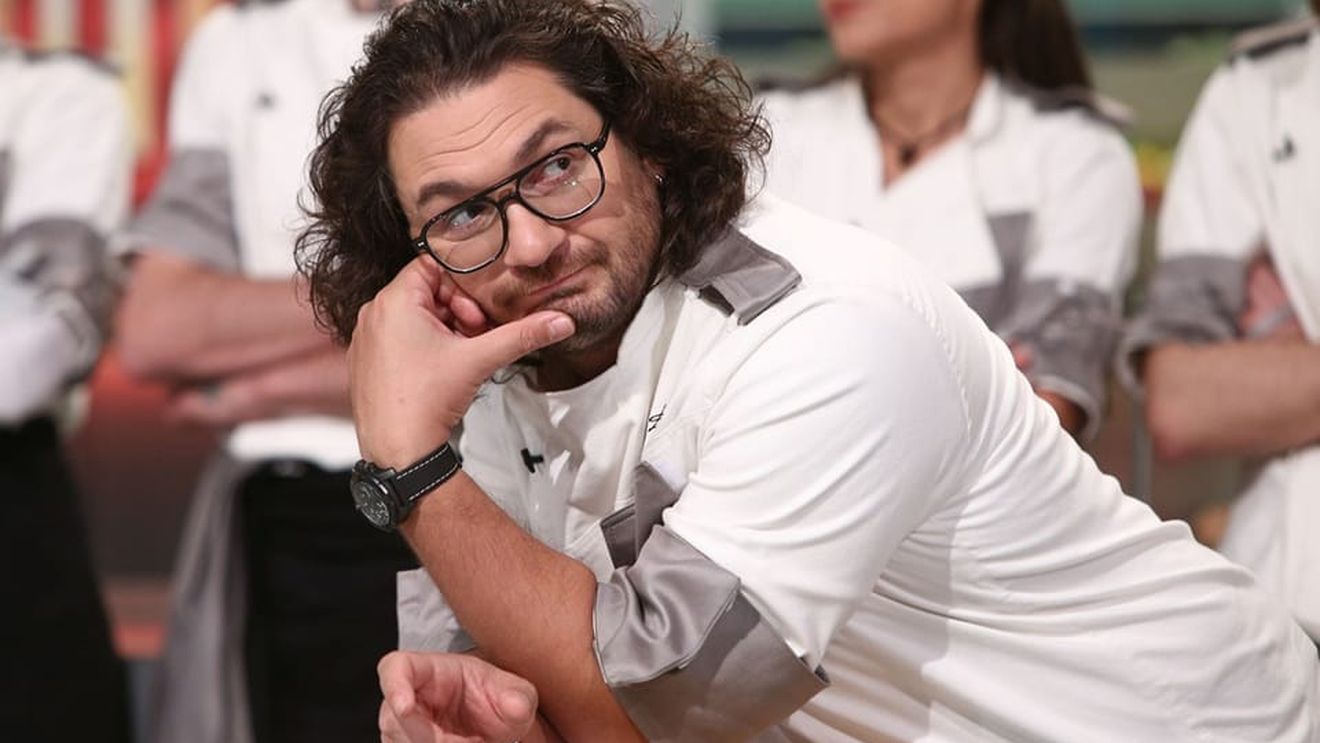 Chef Florin Dumitrescu a lovit cu capul în figură un concurent de la emisiunea culinară pe care a prezentat-o cu mult timp în urmă. Pe atunci era angajat al Pro TV