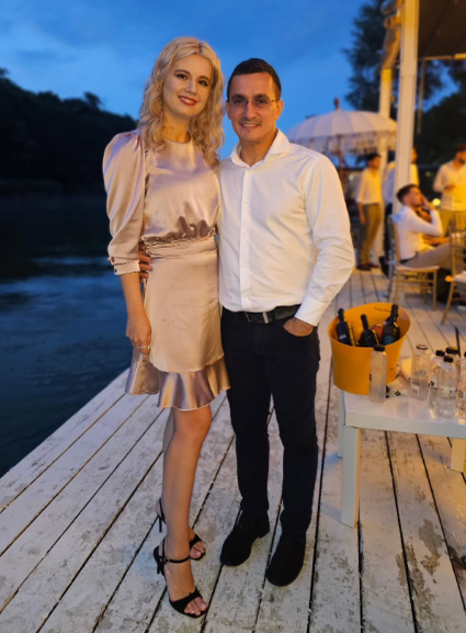 Marian Drăgulescu și Simona s-au căsătorit civil! Primele imagini de la eveniment