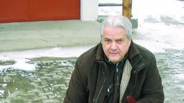 Adrian Nastase si-a facut comunitate de pisici