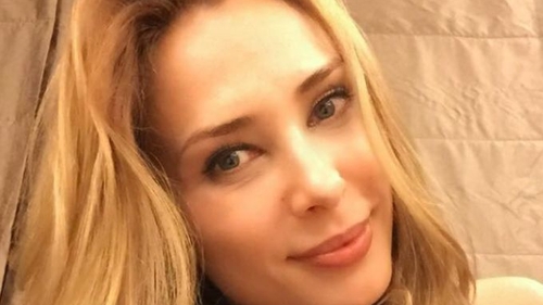 Sunt din ce în ce mai apropiaţi! IULIA VÂNTUR şi SALMAN KHAN  vor fi pentru prima dată...