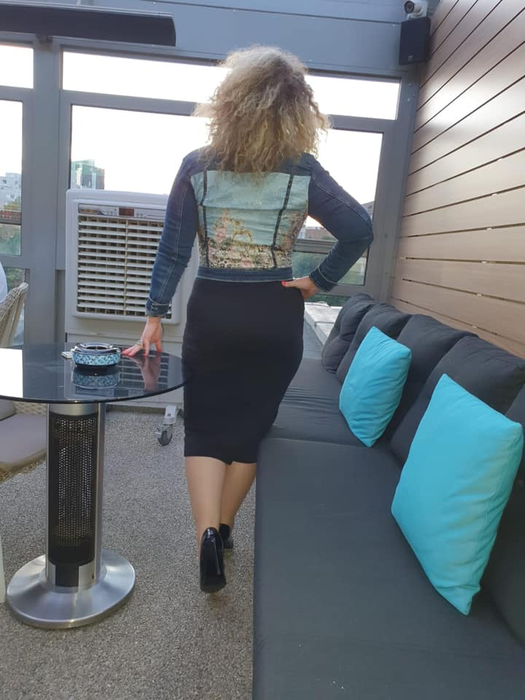 Oana Lis a cedat nervos după ce a primit numeroase poze obscene de la bărbații care încearcă să o cucerească: “Nu-mi place de 23 de centimetri”