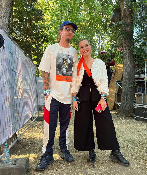 Andreea Esca a schimbat pupitrul ştirilor cu cel de la Untold! Vedeta de la ProTV a făcut show