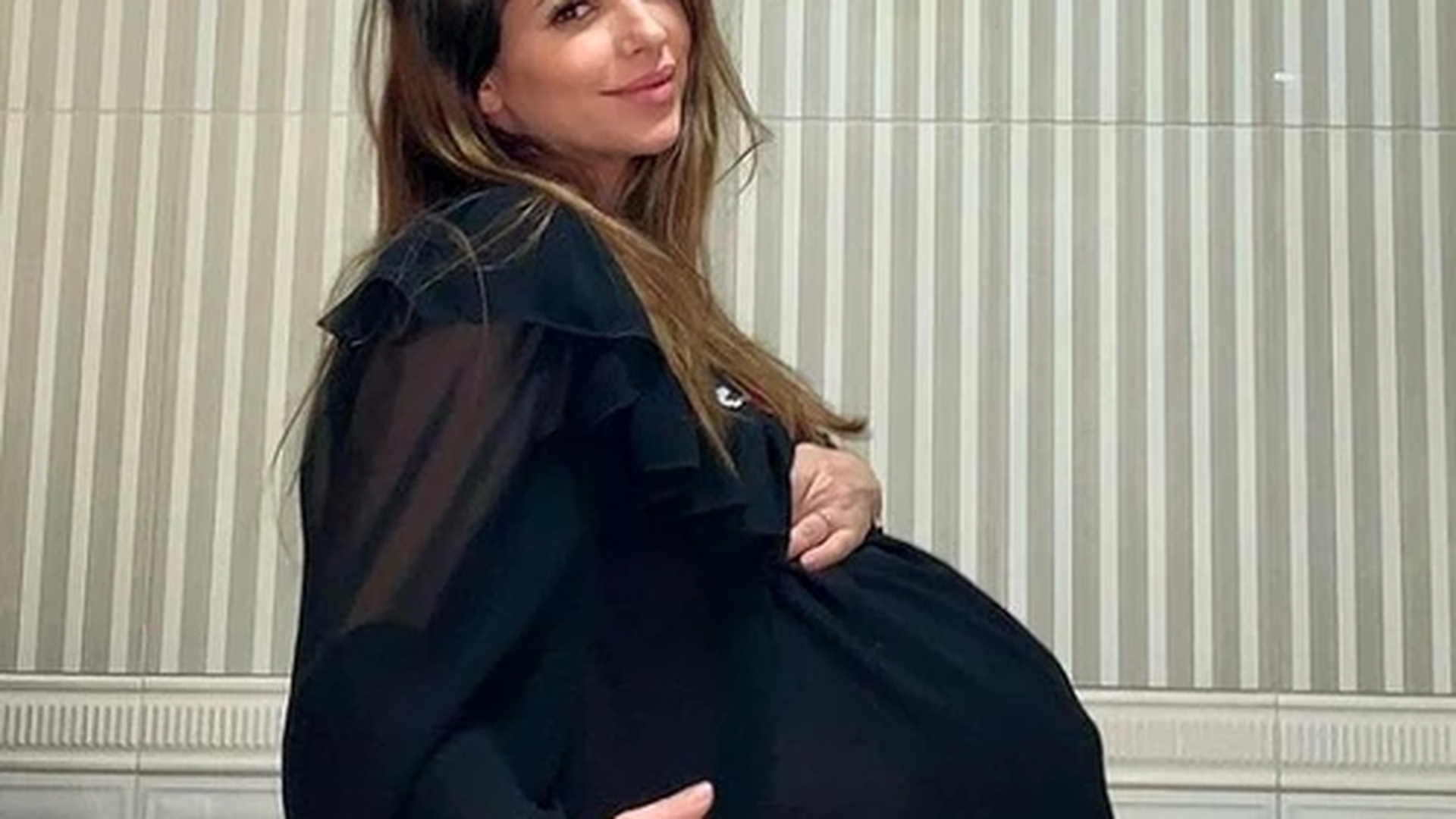 Celia a născut cel de-al doilea copil. Artista a postat deja prima imagine cu Sara Maria