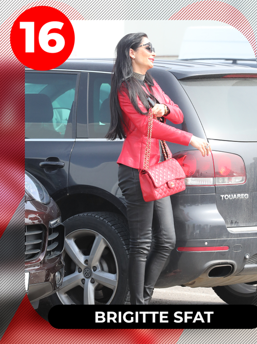 TOP 30 sexy-rockerițe din showbiz care au eclipsat asistența cu pantalonașii și fustițele din piele. Andreea Bălan și Bianca Drăgușanu, în ipostaze de neuitat