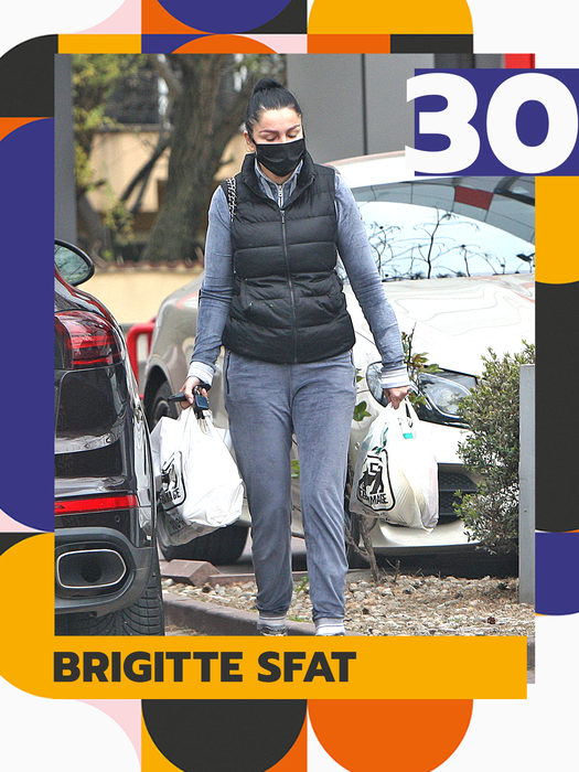 TOP 50 sexy-gospodine chiar şi de ziua lor! Bianca Drăguşanu, Gina Pistol sau Iulia Vântur au luat situaţia-n mâini şi au rezolvat singure treaba!