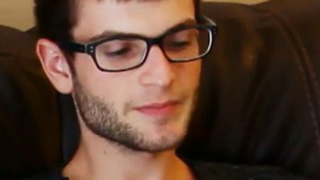 Secretul INCREDIBIL al acestui barbat chipes! Detaliul din viata lui INTIMA care i-a distrus relatia cu propriul frate