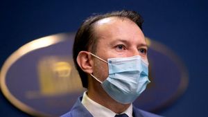 Florin Cîţu, anunţ în plină pandemie de COVID-19. Ce se întâmplă cu restricţiile. “Avem nevoie de oameni sănătoși”
