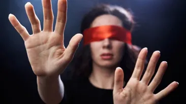 Iubire oarba la propriu! Cum arata o zi din viata a doi nevazatori care au reusit sa faca lumina in viata lor doar prin dragoste!