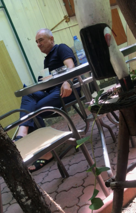 Dumitru Bucșaru a venit la spălătorie în cârje