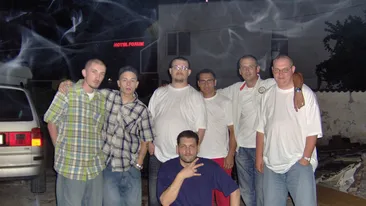 Juri ca vezi dublu! Tataee de la BUG Mafia are un frate care ii seamana leit!