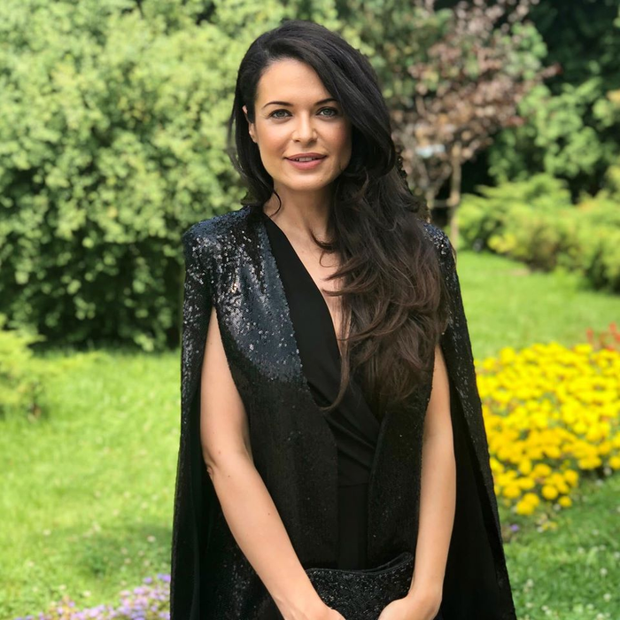 O mai știi pe Raluza Lăzăruț? Cum arată acum și ce a ajuns să facă pentru bani fosta prezentatoare de la Antena 1 și Kanal D, la 5 ani după ce s-a mutat în SUA