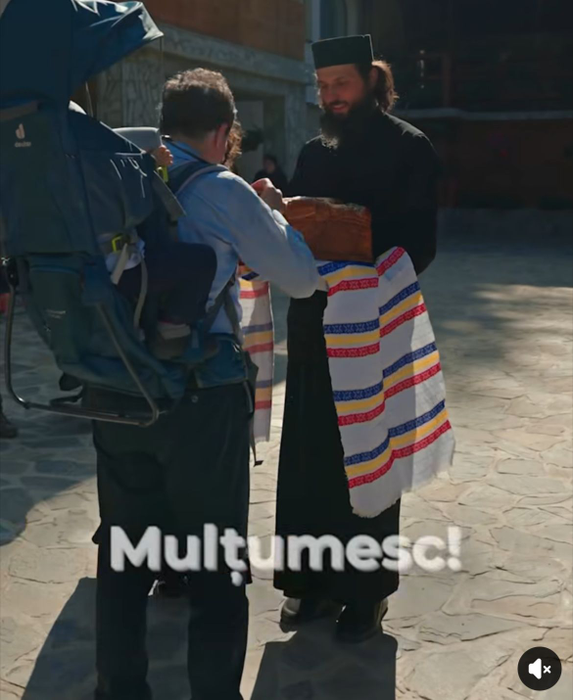 Nicușor Dan a plecat în pelerinaj! Ipostaza inedită în care a fost surprins președintele României