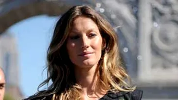 Fotomodelul Gisele Bundchen a nascut in baia locuintei din Boston!