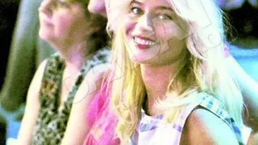 Si-a insotit iubitul la filmari