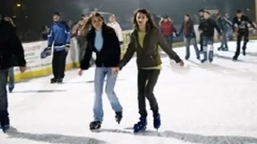 Maine se deschid patinoarele in aer liber din Bucuresti! Afla unde te poti distra si cat costa!