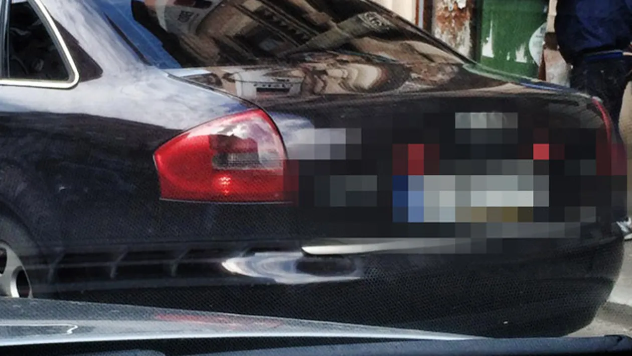 Am crezut ca nu vad bine! Ce a putut sa isi lipeasca un bucurestean cu SUPERGLUE pe un Audi A6!