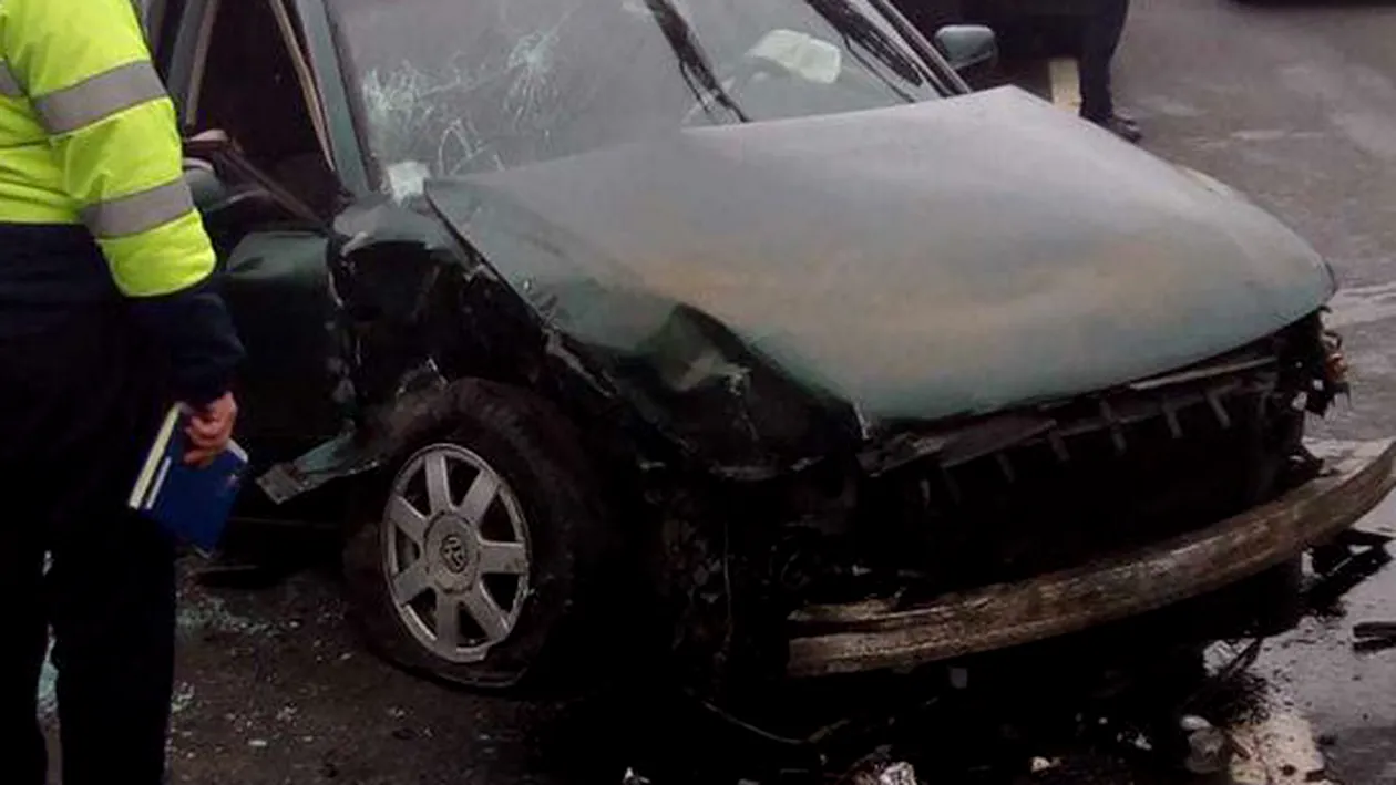 Accident grav în Giurgiu! Doi șoferi și fiul unuia dintre ei au fost răniți. Elicopterul SMURD nu a putut ateriza din cauza vremii